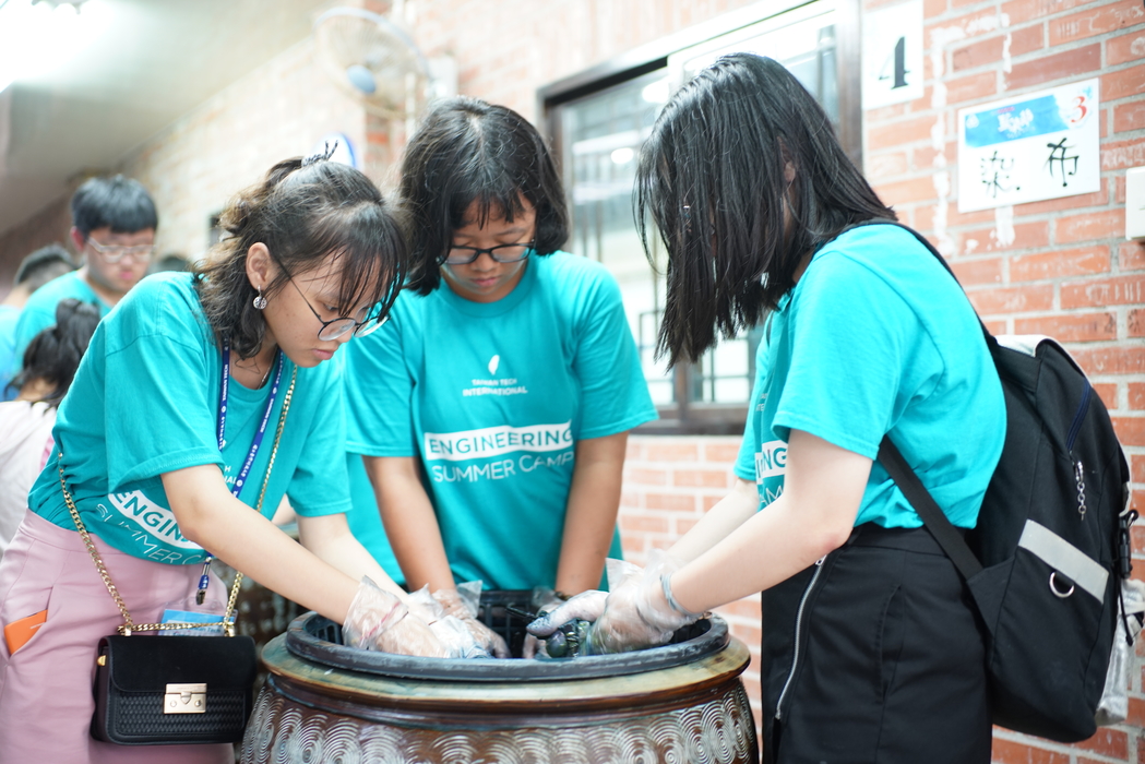 Indigo Dyeing